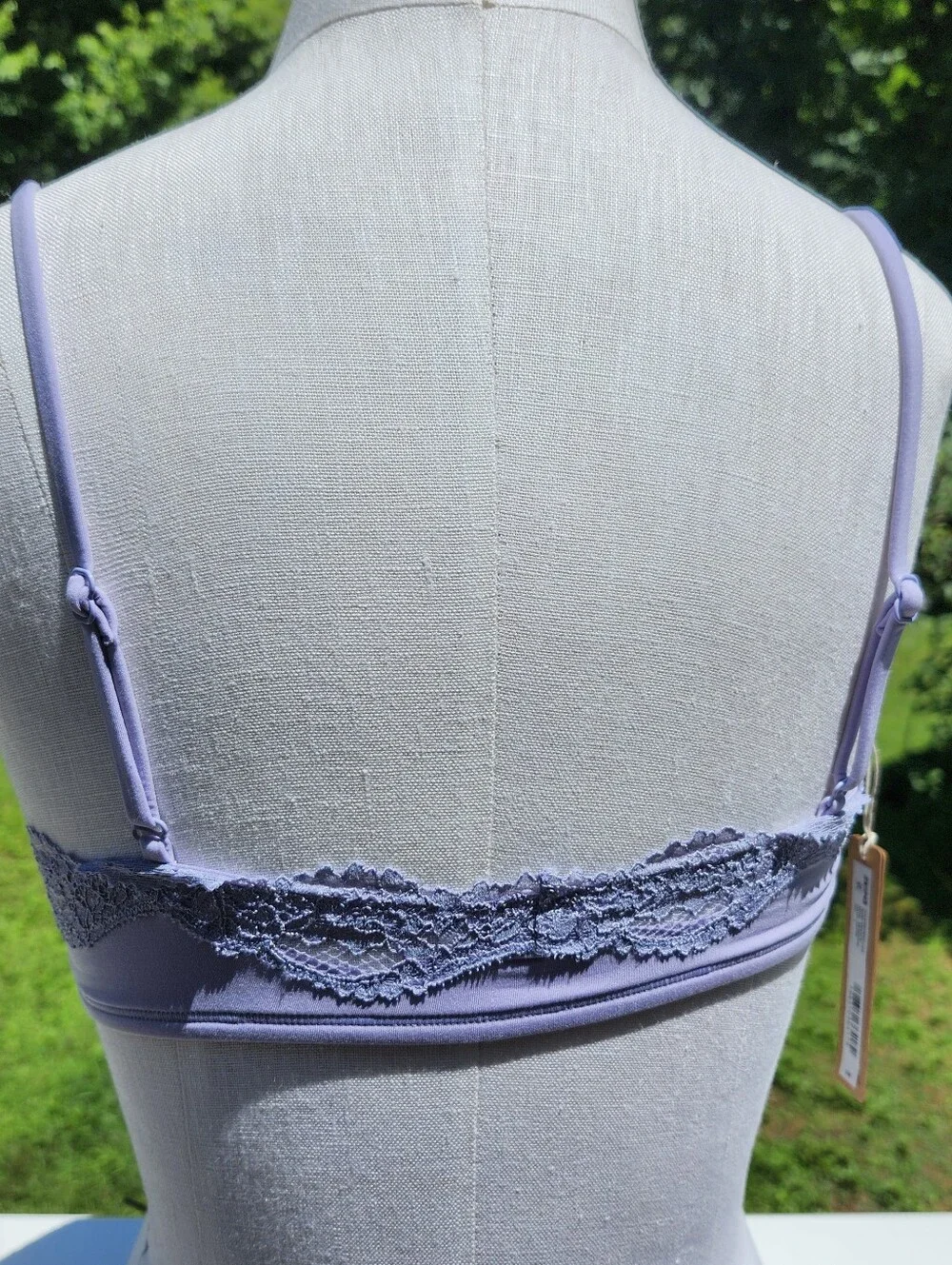 SKIMS Fits Everybody Lace-Trim Bralette in Color: Jupiter Sz Large - Picture 6 of 14
